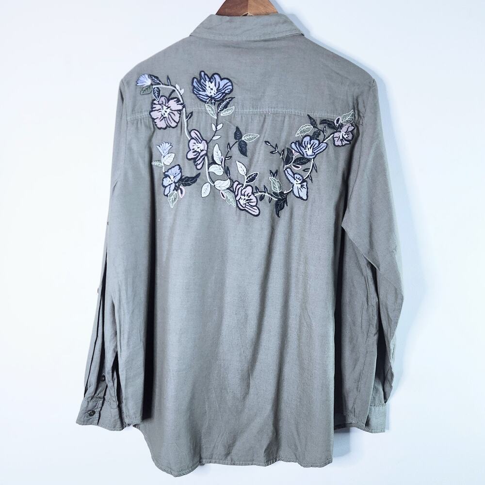 Westport Womens Dark Gray Floral Embroidered Button Up Blouse Size 1X Western